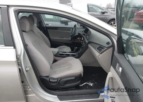 2016 Hyundai Sonata z USA, uszkodzony, nr VIN 5NPE24AF9GH417897